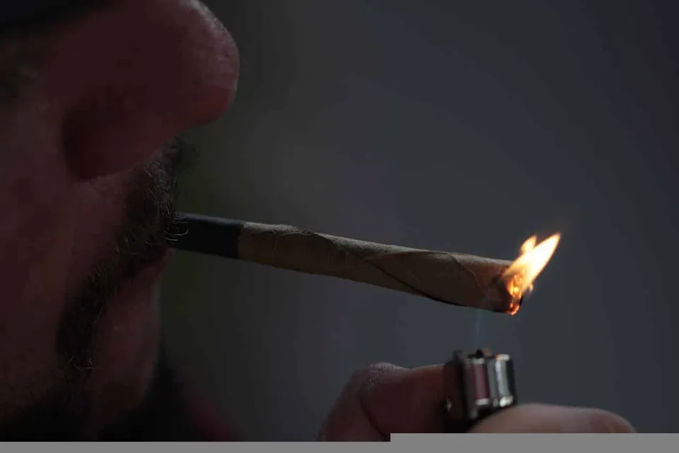 מהן תופעות הלוואי של הפסקת השימוש בקנאביס