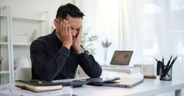 למה חרדה תעסוקתית הפכה נפוצה יותר ואיך להתמודד איתה